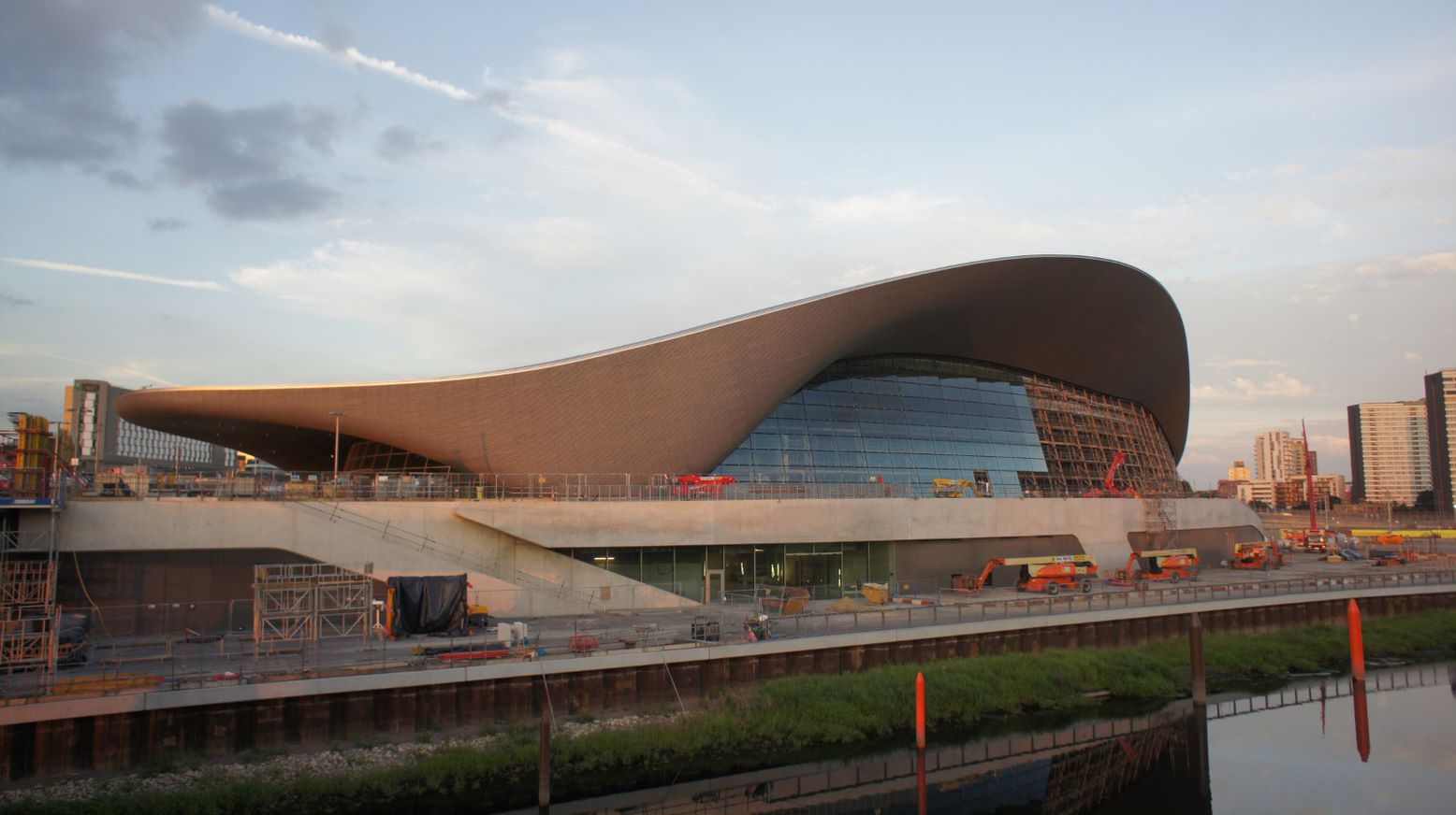 Aluminum London Aquatics Centre